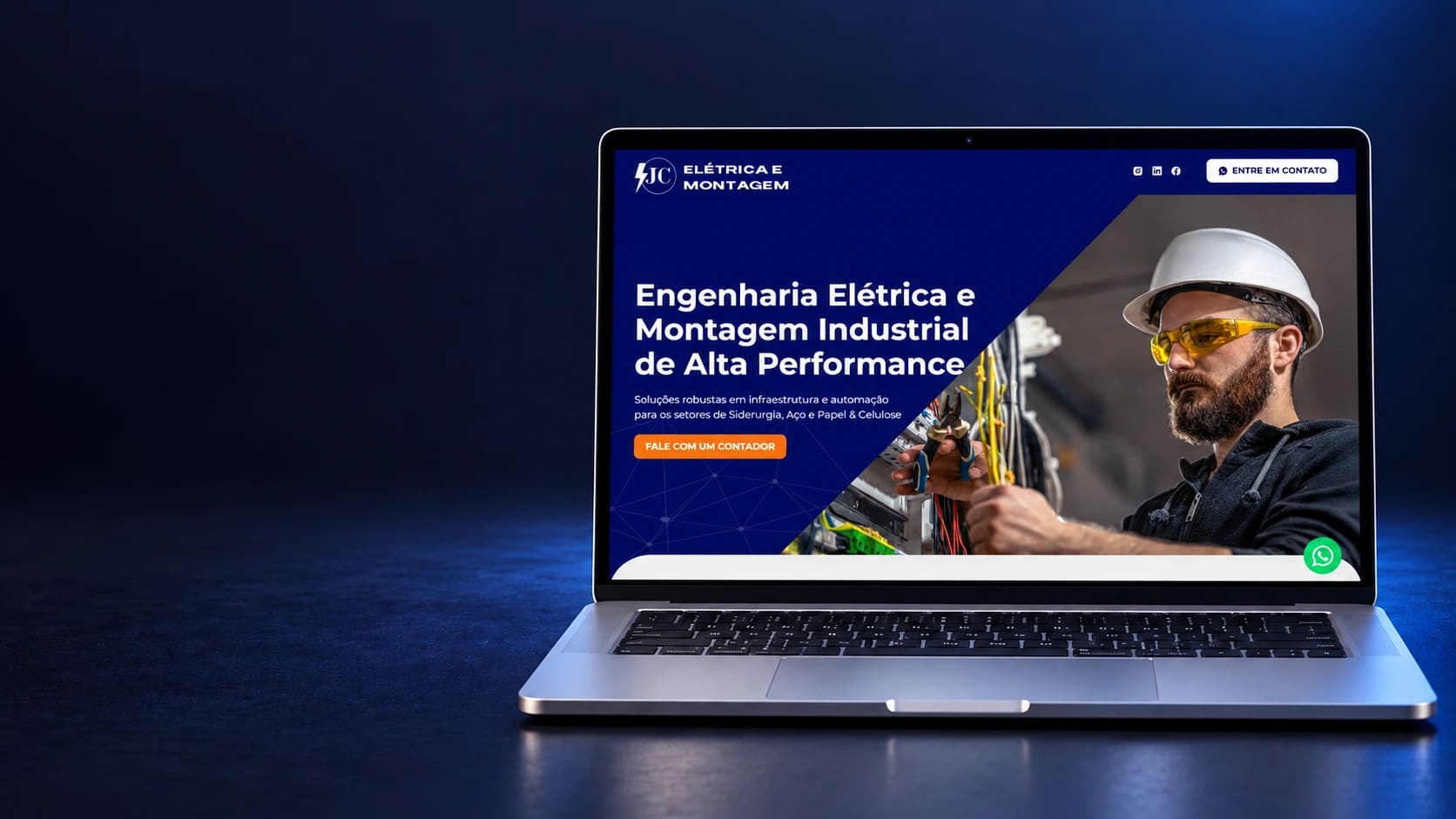 Mockup do site JC Elétrica em notebook completo, a partir da página real.