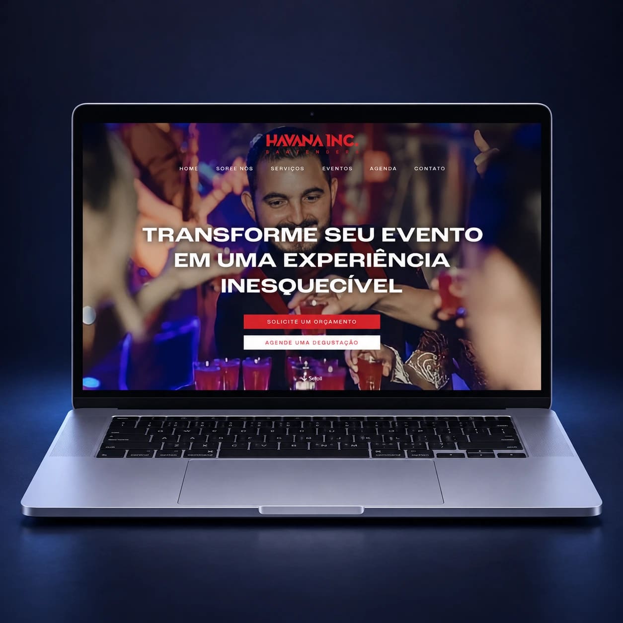 Mockup do site Havana Inc Bartenders em notebook completo, em composição para celular.