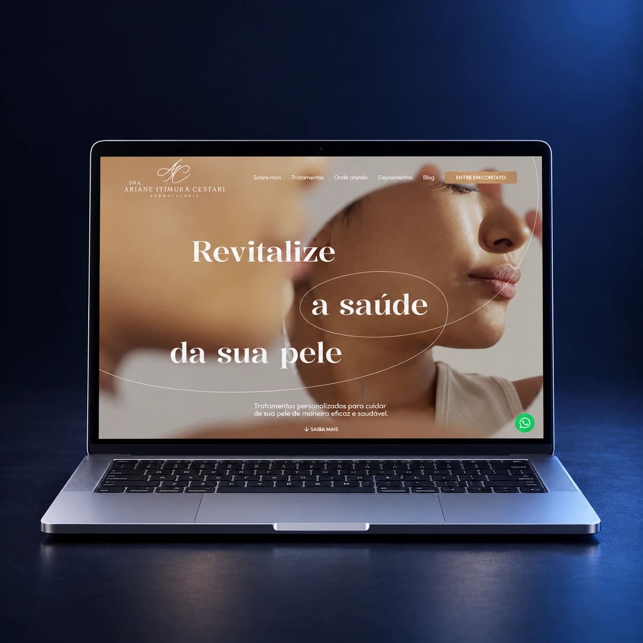 Mockup do site Ariane Cestari em notebook completo, em composição para celular.